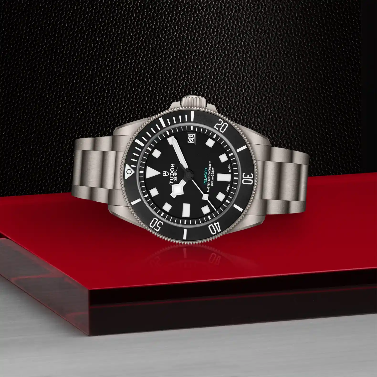 TUDOR M2542G247NU-0002